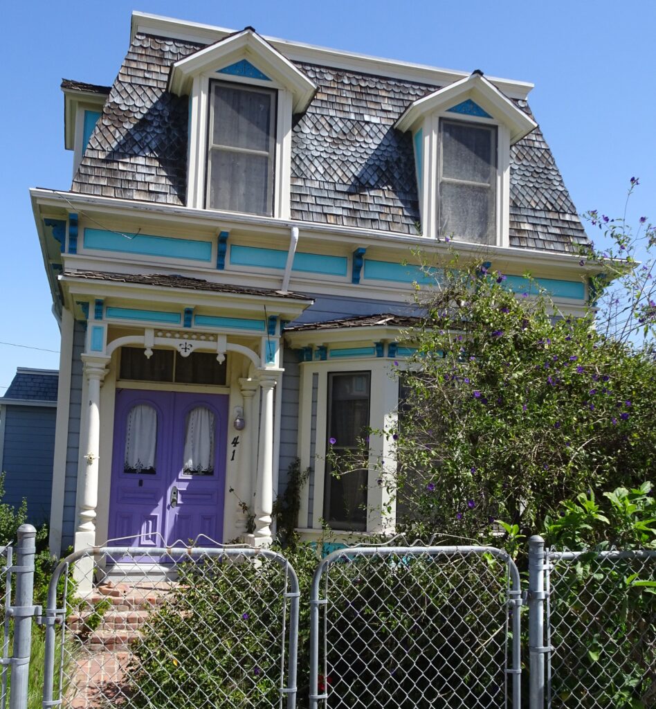 Keene House in 2018, featuring Second Empire architecture with a mansard roof and ornate porch.